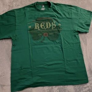 Cincinnati Red’s tee
